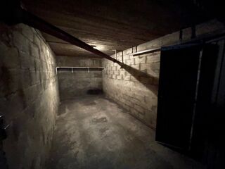  Parking / Garage  louer 