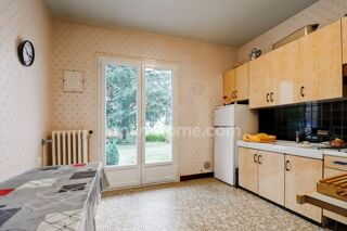  Maison � vendre 10 pi�ces 220 m�