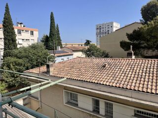  Immeuble à vendre 15 + pièces 466 m²