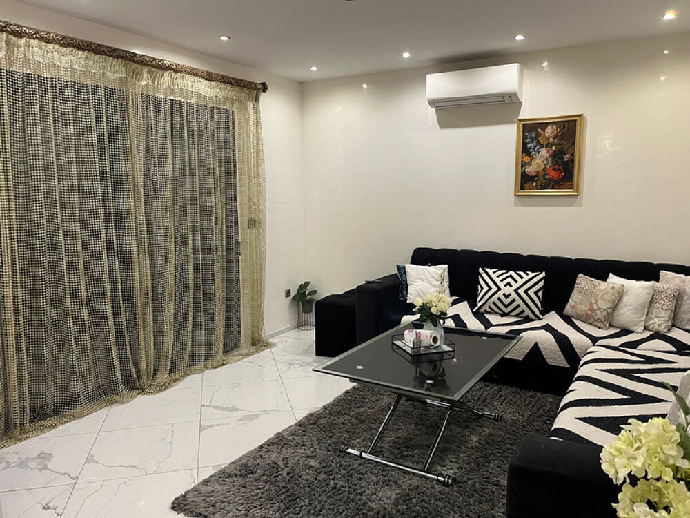 Vente Maison Maison 167 m² 5 chambres et garage ARVEYRES Arveyres