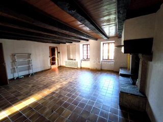 Vente Maison Maison ancienne à rénover + dépendances - Terrain 4900m2 Veyrac