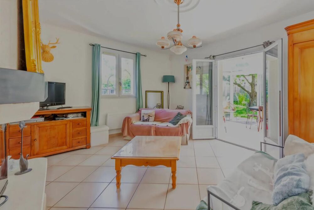 Vente Maison Grande maison 5 chambres avec sous-sol total centre Bois d'Arcy Bois d arcy
