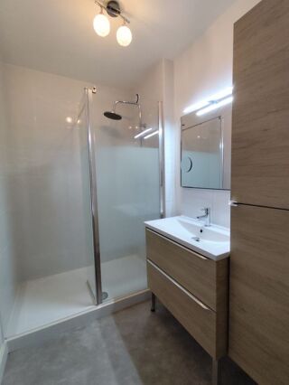  Appartement à louer 3 pièces 71 m²