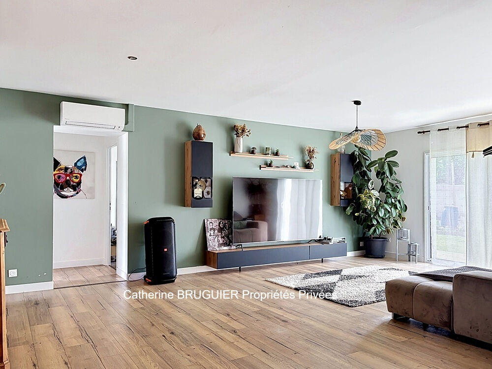 Maison de plain pied 148 m2- 4 chambres - garage- jardin- centre village