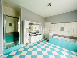  Propri�t�/ch�teau � vendre 10 pi�ces 300 m�