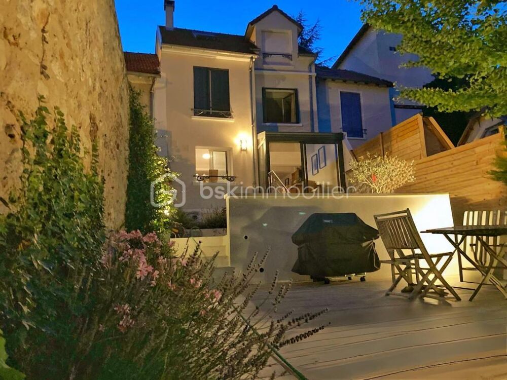 Charmante maison au coeur du village avec jardin