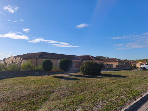   VILLA INDEPENDANTE 230 M2 , AVEC TERRASSE ET PISCINE Maison - 7 pice(s) - 230 m