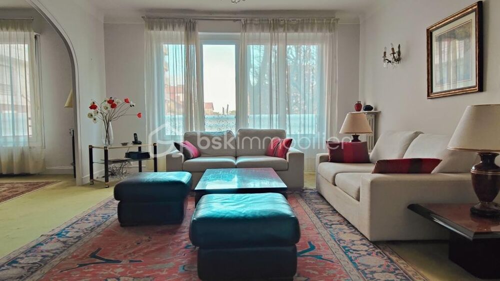 BIARRITZ - HYPER CENTRE - SPACIEUX APPARTEMENT TRAVERSANT - 5 PIECES - TOUT A PIED
