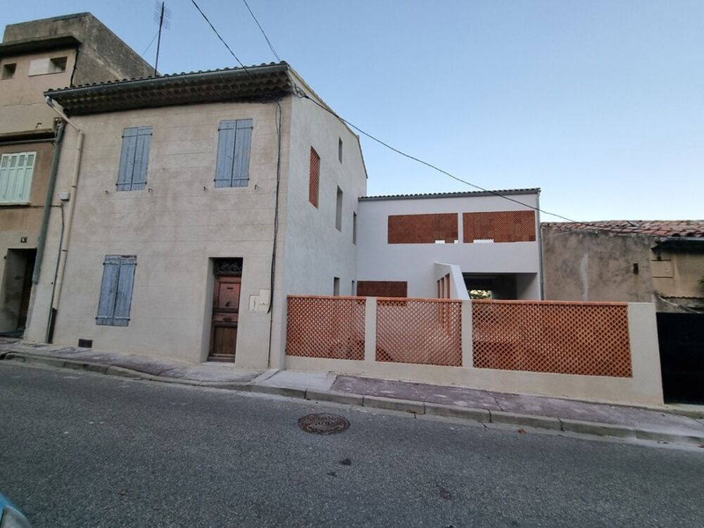 Duplex T3 de 77m2 avec patio et garage à SAINT SAVOURNIN (13) à renover