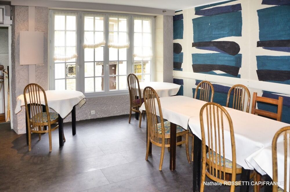 Maison à vendre SURGERES (17) Ensemble immobilier de 120 m² hab. à remettre au goût du jour!