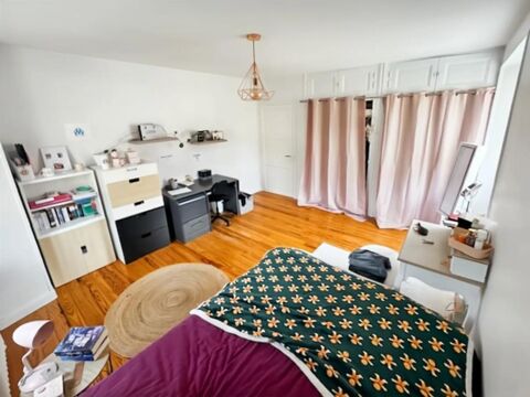   Maison spacieuse de 155 m� avec vue montagne Maison - 5 pi�ce(s) - 155 m�