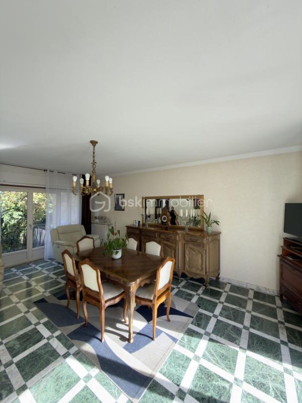 MAISON DE 151 M2, 6 PIÈCES AVEC TERRAIN