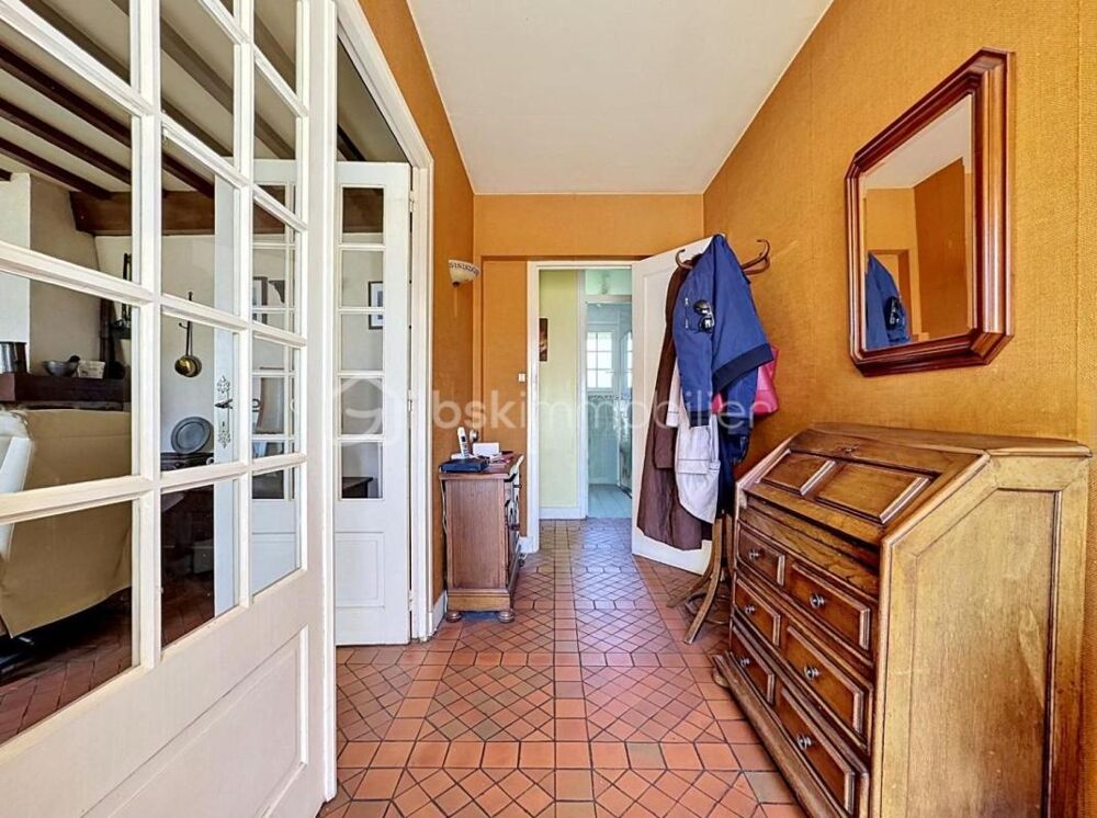 Grande maison sur sous-sol + terrain 1000m² constructible