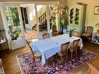  Propriété/château à vendre 8 pièces 329 m²