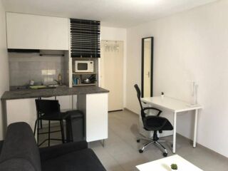  Appartement à louer 1 pièce 20 m²
