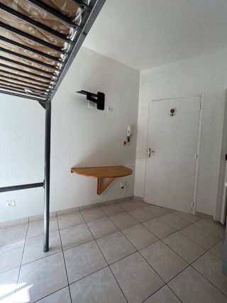  Appartement à louer 1 pièce 11 m²