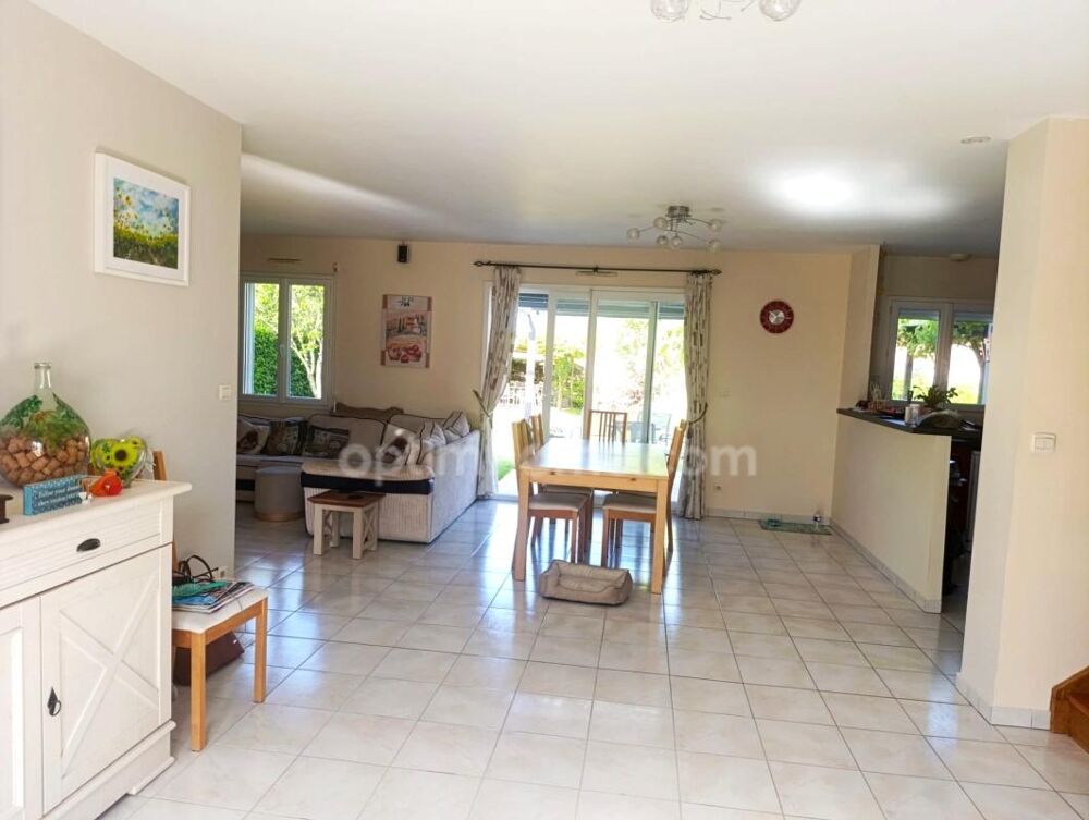 Maison contemporaine 4 chambres  Prête à vivre  Jardin, garage et belles terrasses
