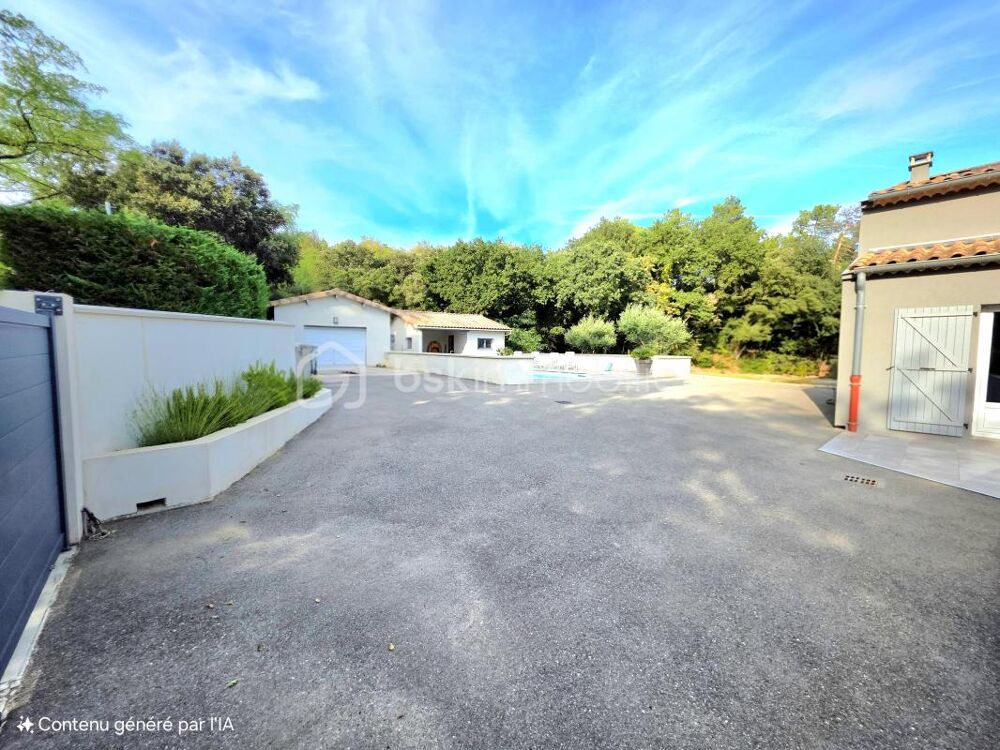 ALLAN / 200 m² / 5 CHAMBRES / PISCINE / GARAGE / CAMPAGNE
