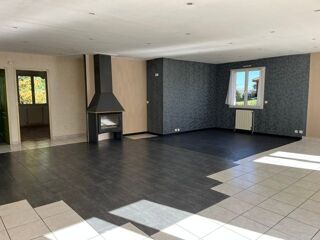  Maison à louer 8 pièces 189 m²