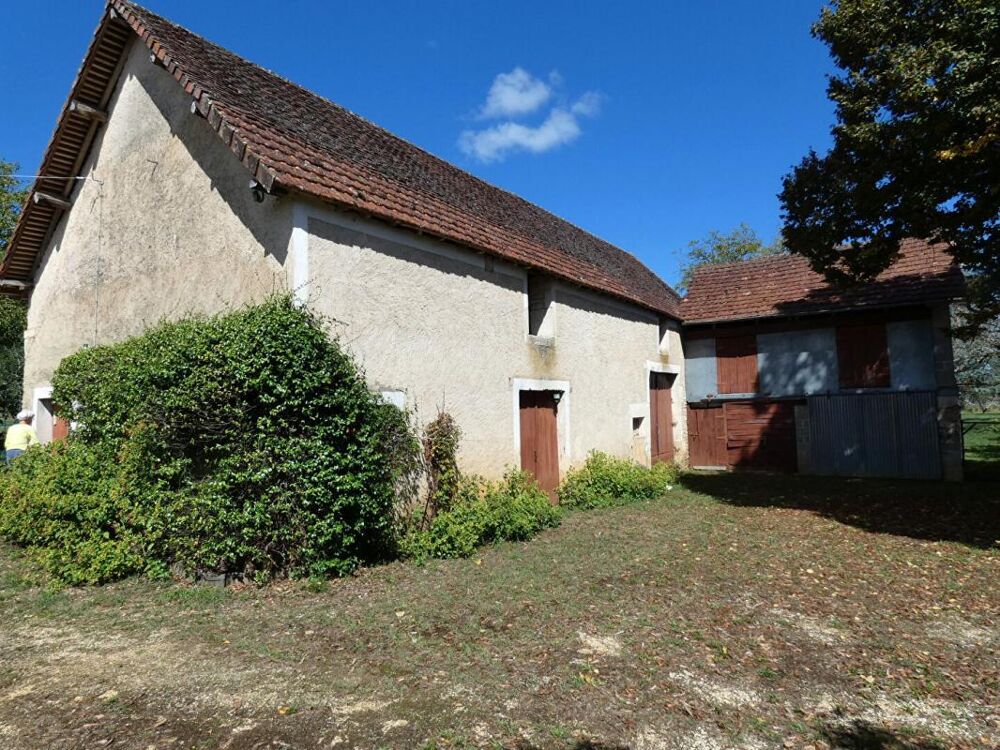 Maison 160 m2 / 4 chambres / 2 granges / terrain 3500m² environ