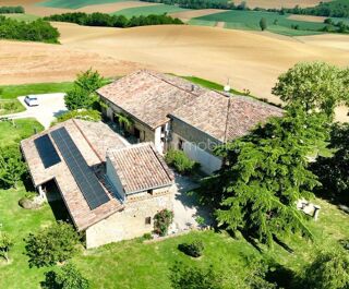  Propri�t�/ch�teau � vendre 8 pi�ces 330 m�