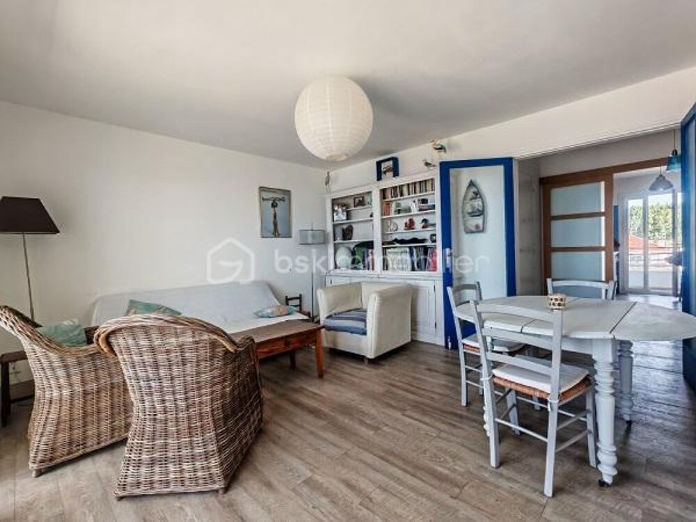 *** Palavas-les-Flots rive gauche Magnifique Appartement traversant vue mer avec terrasse, parking cave et accès privatif à la p