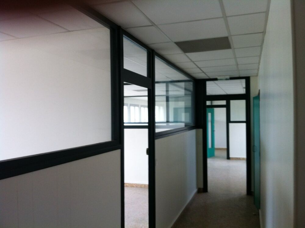   A VENDRE - BUREAUX Champforgeuil