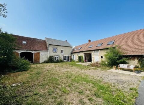   Ensemble immobilier � vendre, avec gros potentiel, � Couargues Maison - 8 pi�ce(s) - 135 m�