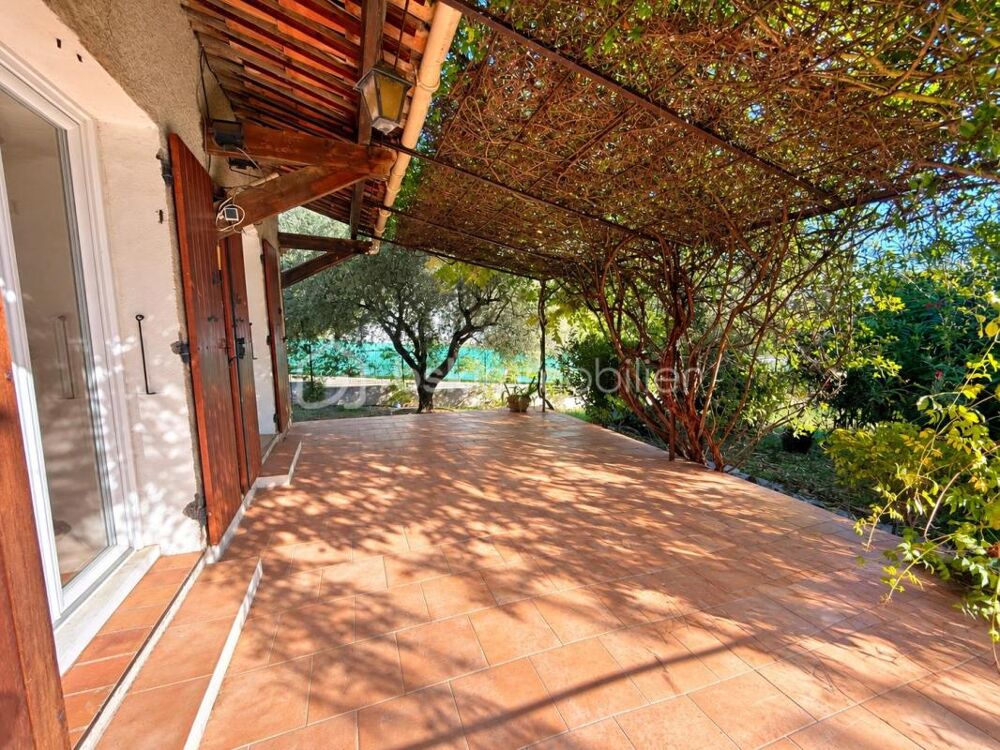 Vente Maison A vendre magnifique maison de 6 pièces - parcelle de 1205 m2 - T1 bis indépendant Venelles