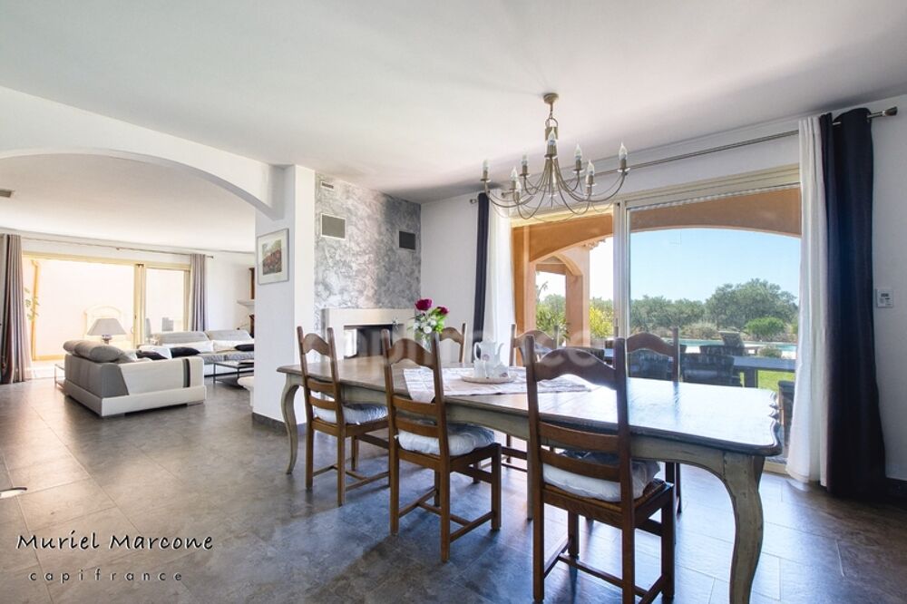 � vendre  Propri�t�/ch�teau Moules (13280)