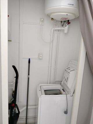  Appartement à louer 1 pièce 28 m²