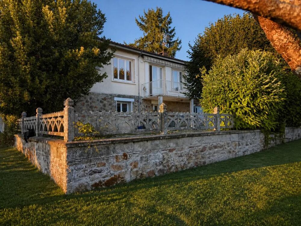 Maison de 7 pièces de 137 m² à Saint-Junien
