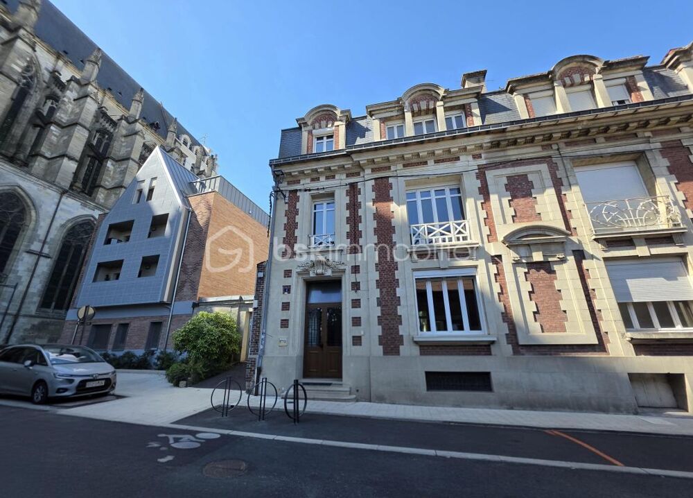 Vente Maison MAISON DE CARACTÈRE, 7 CHAMBRES AVEC JARDIN ET STATIONNEMENT… EN PLEIN CENTRE DE SAINT-QUENTIN ! Saint quentin