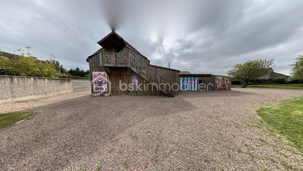 ? Bien dexception  Propriété atypique avec chapelle sur terrain de 2000 m² ?