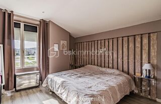  Immeuble � vendre 3 pi�ces 250 m�