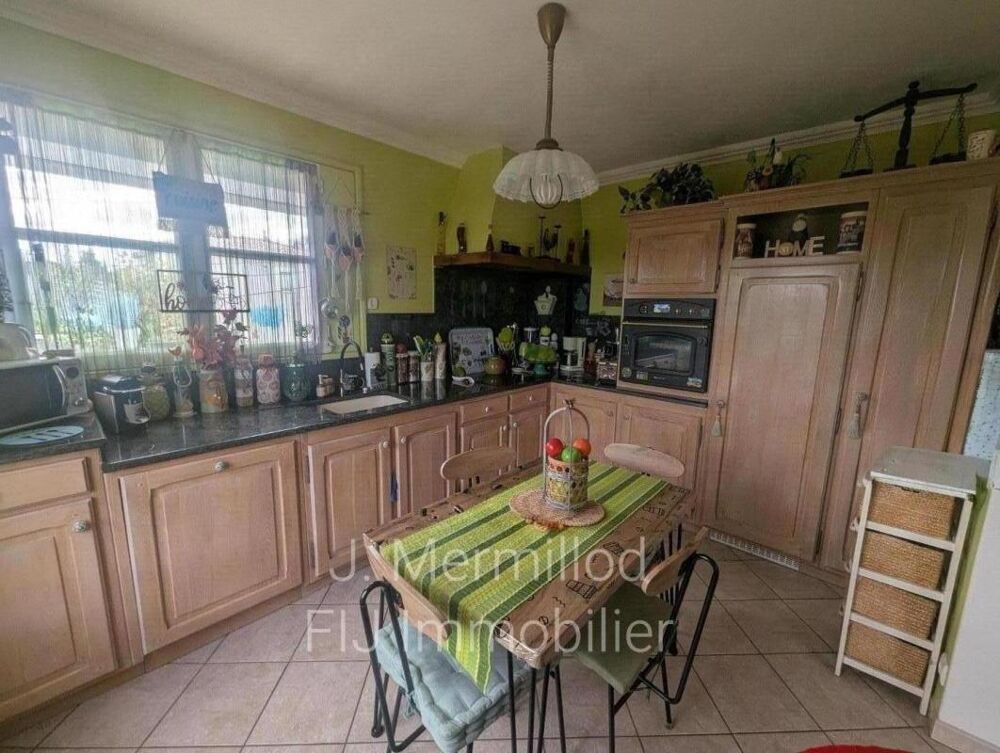 Vente Maison Maison 7 pièces / 183 m² / 393 000 EUR / SAINT-PRIVAT-DES-VIEUX Saint privat des vieux