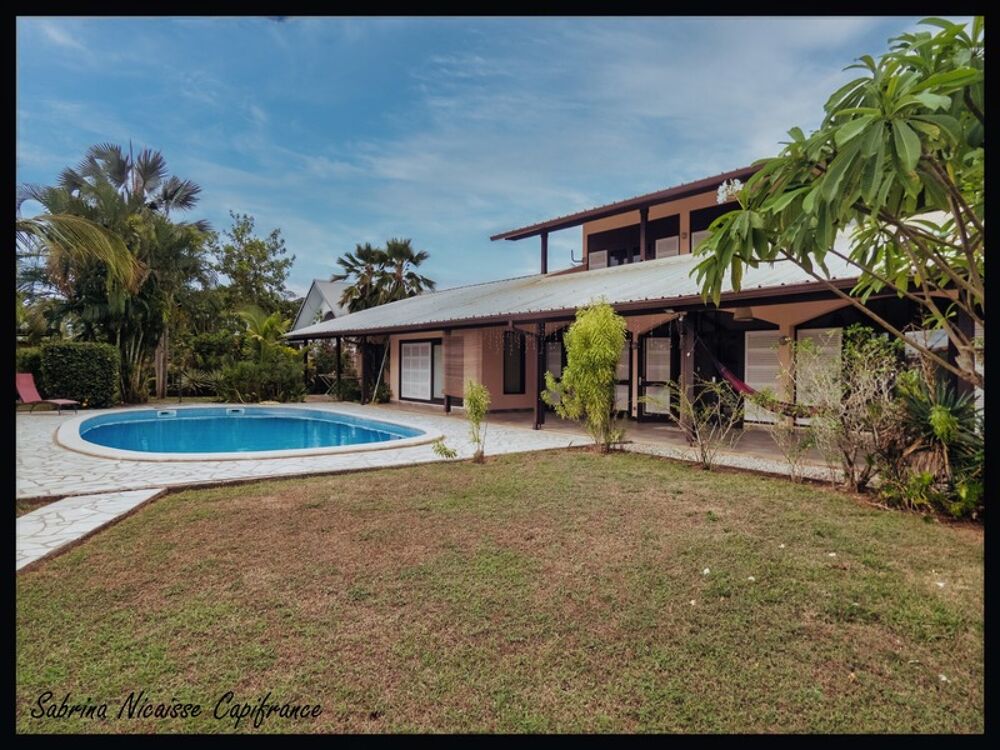 Vente Villa Villa d'architecte en briques de Guyane – volumes rares, piscine, jardin 1 141 m² – Kourou Lac Bois Chaudat Kourou