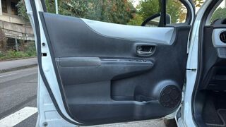 Yaris 1.5 VVT-i 100 Hybrid E-CVT Style 2013 occasion 69003 Lyon