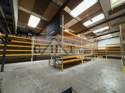 ENTREPOT 840 M² A LOUER A VAUX LE PENIL 5300 77000 Vaux le penil