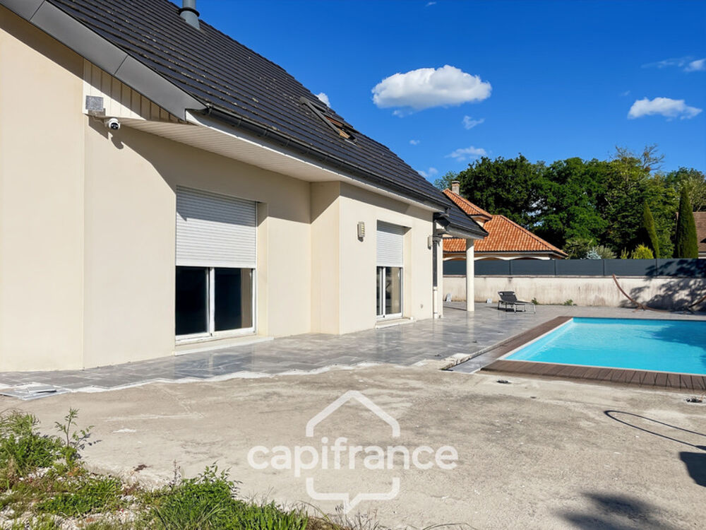 Maison contemporaine lumineuse de 160 m² avec piscine et fort potentiel