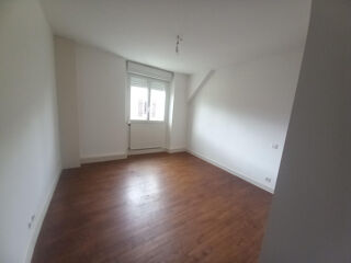  Maison � louer 5 pi�ces 92 m� Saint jean la poterie