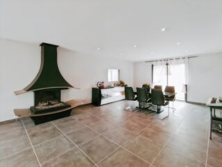  Maison � vendre 4 pi�ces 204 m�