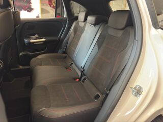 Classe GLA 200 d 2.0 150ch 8G-DCT AMG-Line 2023 occasion 34500 B&eacute;ziers