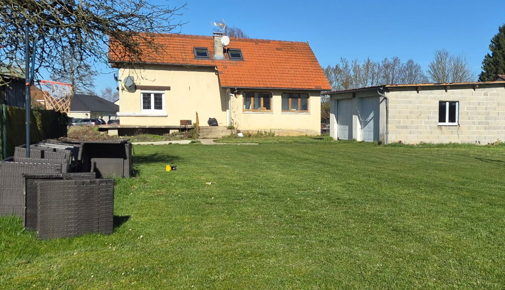 Belle Maison Individuelle ou Propriété Contemporaine avec sa Piscine de 141 m² Rénovée et à Façonner selon vos envies à plus de