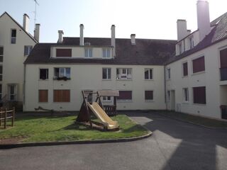  Appartement à louer 4 pièces 76 m²