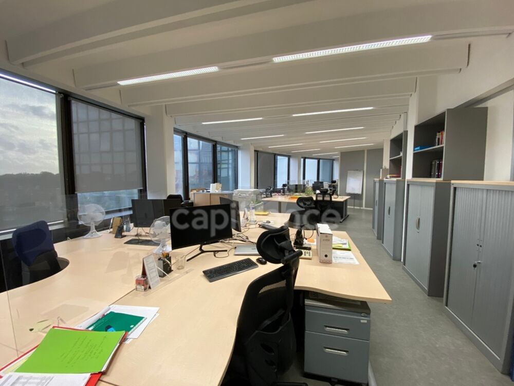   Local/bureau à vendre TOURCOING (59) BUREAU 315 m2 au 6éme étage de la Tour Mercure Tourcoing