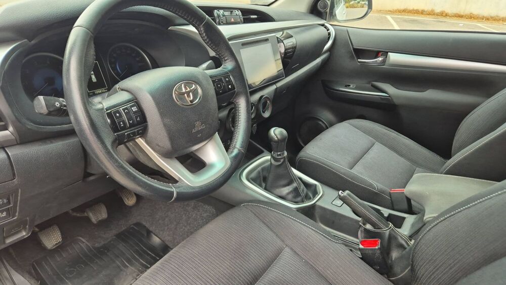 Hilux Double Cabine 2.4 D-4D 150 AWD Legende - 5 places 2017 occasion 20290 Volpajola