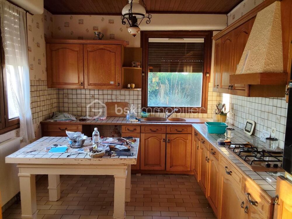 Pavillon individuel de plain-pied sur sous-sol complet avec un terrain de 1692m2