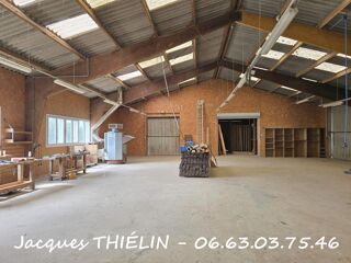  Immeuble à vendre 9 pièces 530 m²