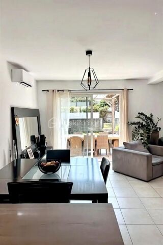  Villa  vendre 4 pices 89 m